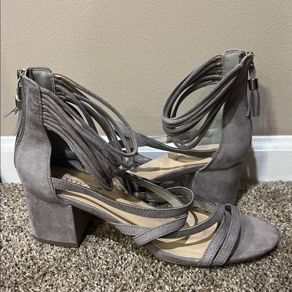 Shoe Dazzle Charcoal Block Heel Sandals
